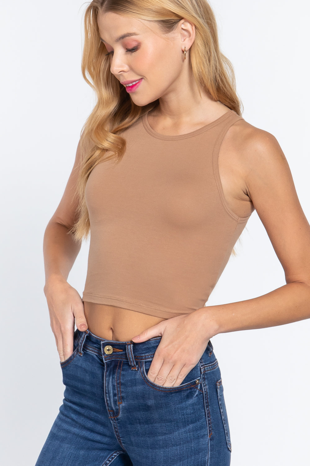 Halter Neck Crop Tank Top – lifestylefitnesswear